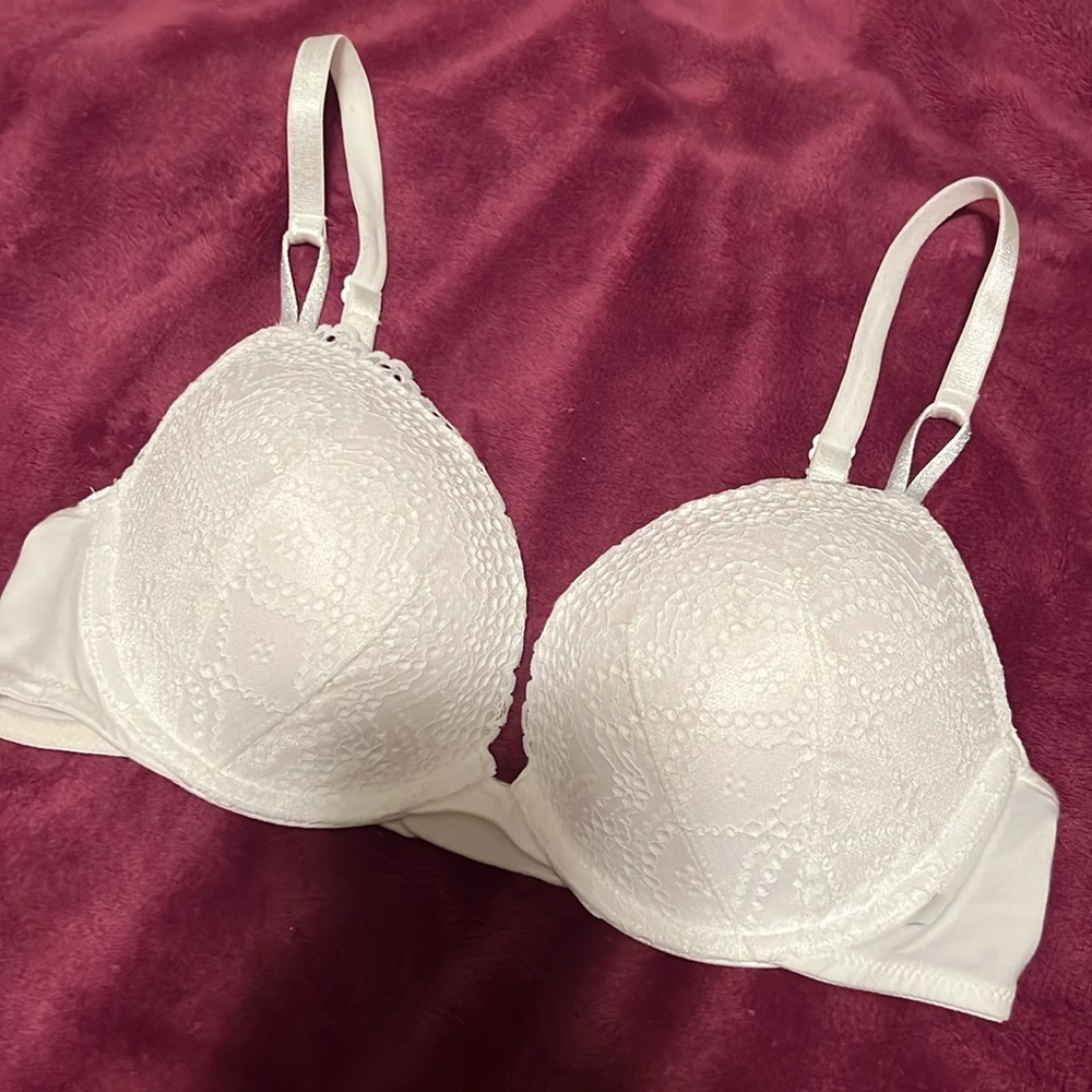 NWOT VS push up bra